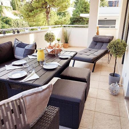 Newhome Nicole Premantura Bagian luar foto