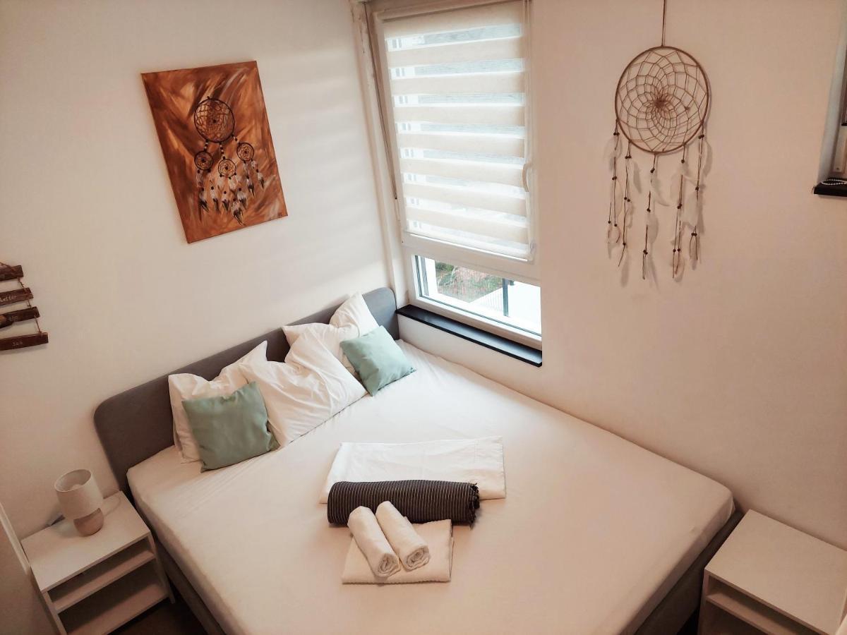 Newhome Nicole Premantura Bagian luar foto