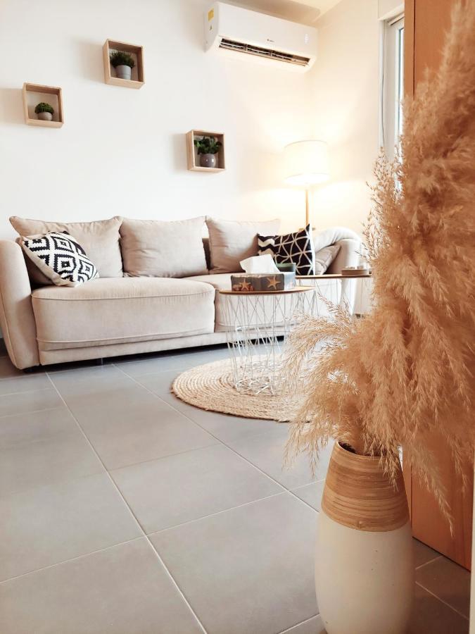 Newhome Nicole Premantura Bagian luar foto